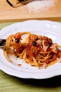 Easy Pasta Puttanesca With Tuna - Mia's Cucina